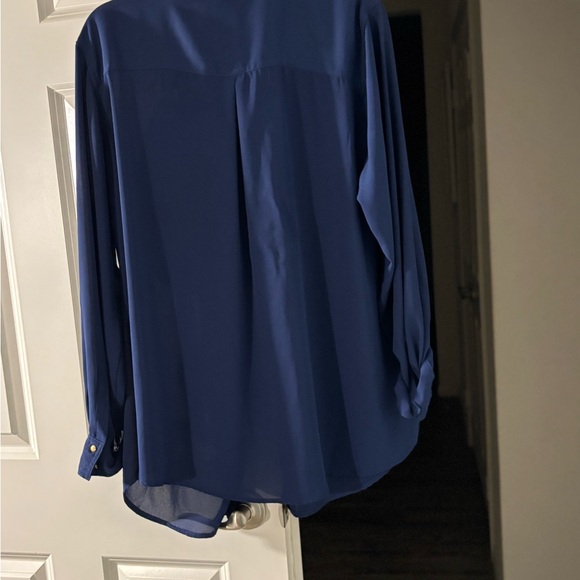 Chic Navy Button-Up Blouse - Picture 6 of 6